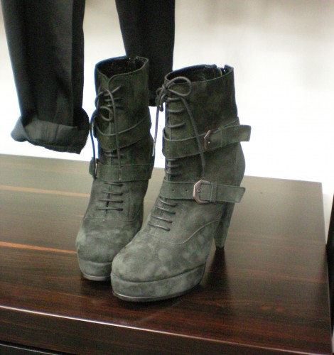 THE KOOPLES laced-up platform boots in suede