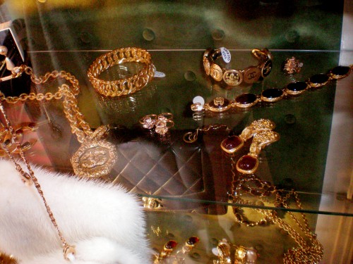 vintage chanel jewelry