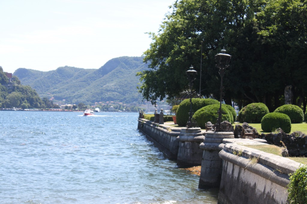 lakeside Como